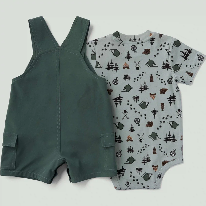 2-delt sæt til drenge bestående af kortærmet body og shorts med cargolommer (baby)