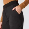 Force-fleece-joggingbukser til kvinder med afslappet pasform