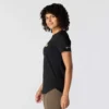 Force T-shirt med lommer i afslappet pasform til kvinder, der transporterer fugt