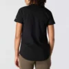 Force T-shirt med lommer i afslappet pasform til kvinder, der transporterer fugt