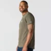 Force T-shirt til mænd med afslappet pasform, fugttransporterende og lommer
