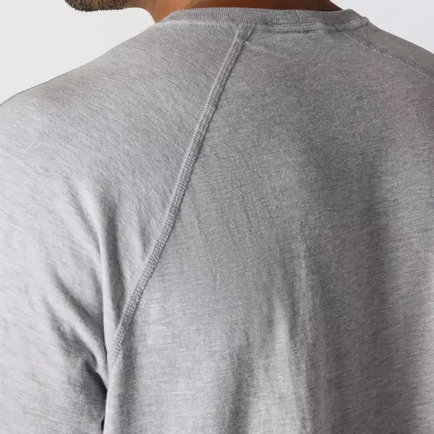Force T-shirt til mænd med afslappet pasform, fugttransporterende og lommer