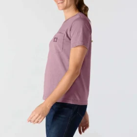 Irvine T-shirt til kvinder med afslappet pasform og lommer