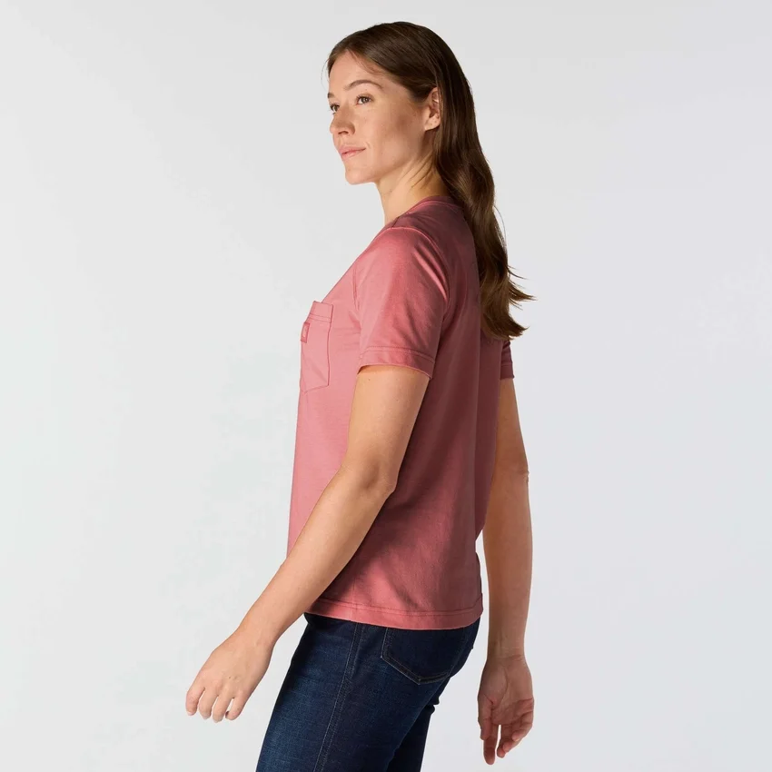 Irvine T-shirt til kvinder med afslappet pasform og lommer