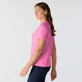 Irvine T-shirt til kvinder med afslappet pasform og lommer