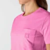 Irvine T-shirt til kvinder med afslappet pasform og lommer