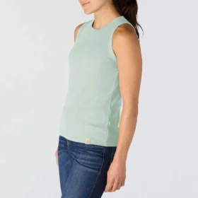 Let og åndbar ribbet tanktop i Tencel til kvinder