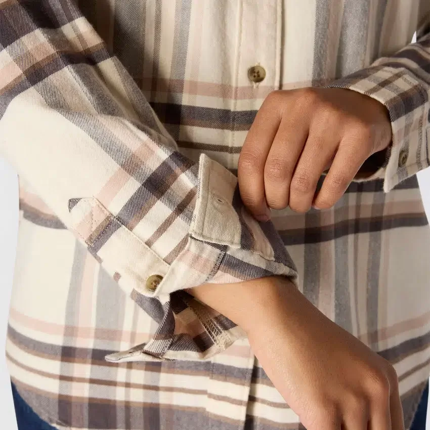 Tencel™-fiberserie: Skjorte i afslappet pasform med ternet mønster til kvinder